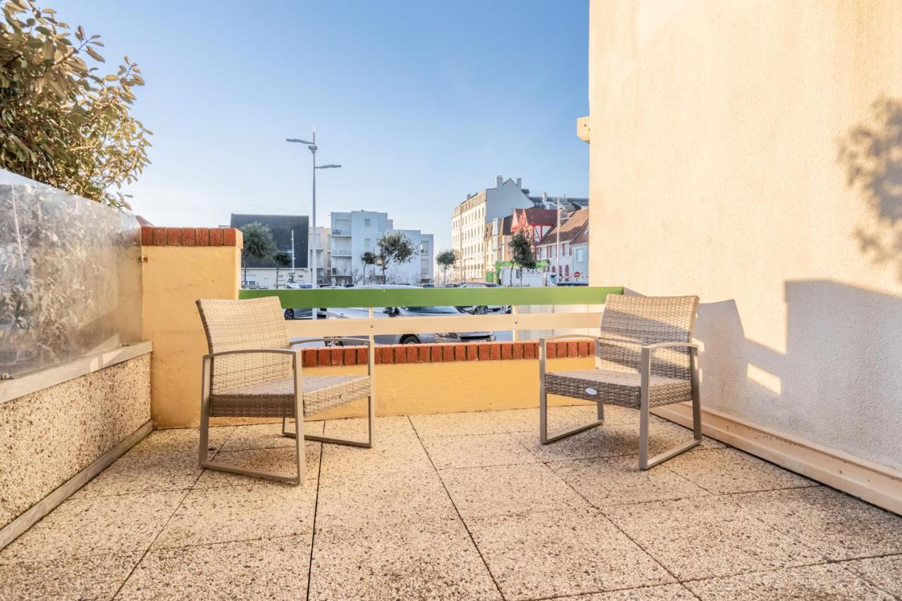 Agréable appartement et terrasse à 2 pas de la mer Wimereux Exterior foto